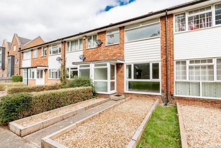 3 bedroom terraced house to rent - Photo 3