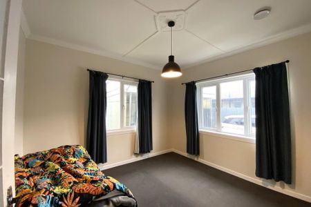 254 Kelvin Street, Avenal - Photo 2