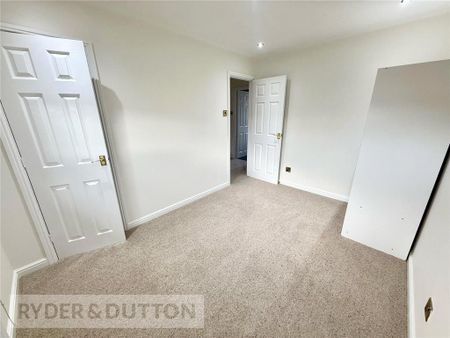 4 bedroom detached house to rent - Photo 3