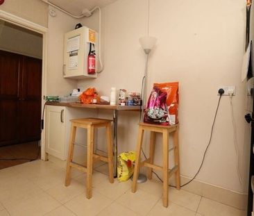 Room in a Shared Flat, Jenkinson House, E2 - Photo 6