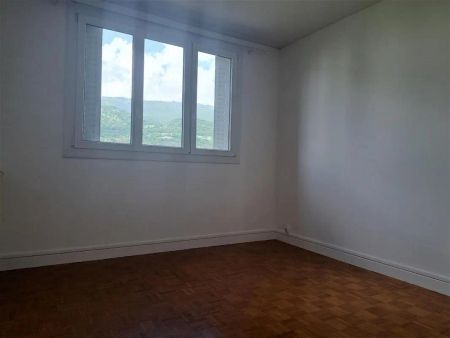 Location appartement 4 pièces - 68.23m² à Seyssins (38180) - Photo 3