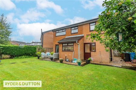 4 bedroom detached house to rent - Photo 2