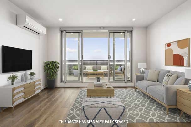 Modern 2-Bedroom Apartment with Stunning City Views - Photo 1