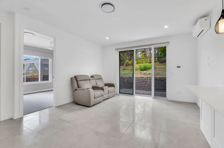 68 Miandetta Drive, Advancetown QLD 4211 - House For Rent | Domain - Photo 5