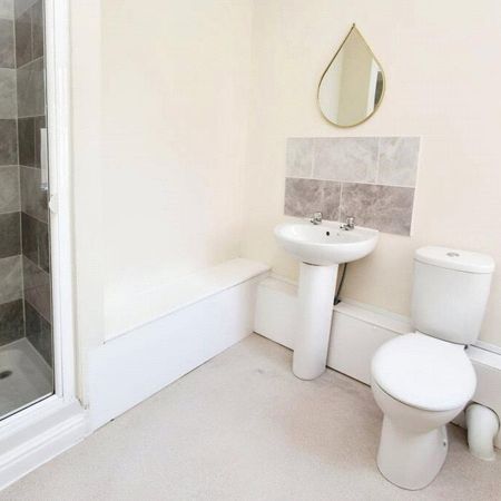 5 bedroom apartment to rent - Photo 4