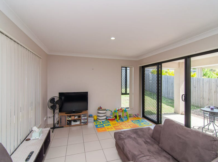 3 Bedroom Home in North Lakes - Photo 4