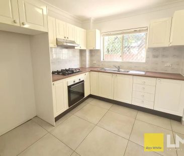 “FULL BRICK TOWNHOUSE, NEAR AUBURN CBD” - Photo 2