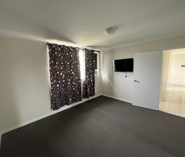 Unit 6, 152 River Terrace, Kangaroo Point, QLD - Photo 3