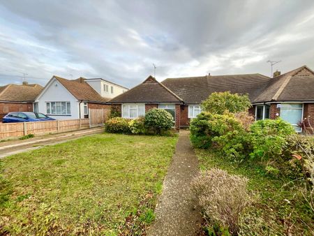 Waterford Road, Shoeburyness, Southend-On-Sea, Essex, SS3 9HH - Photo 5