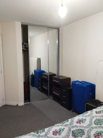 2 Bed Flat, Signet Square, CV2 - Photo 3