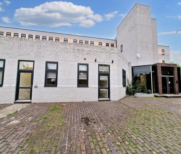 3 bedroom flat to rent - Photo 3