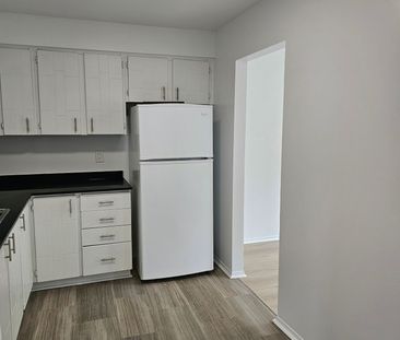 For Lease - 2 Orchard Heights Boulevard Unit# 217, Aurora, Ontario - Photo 4