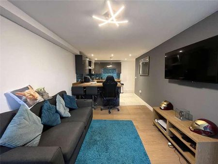 Anderson Court, Burnopfield, Newcastle Upon Tyne, NE16 - Photo 2