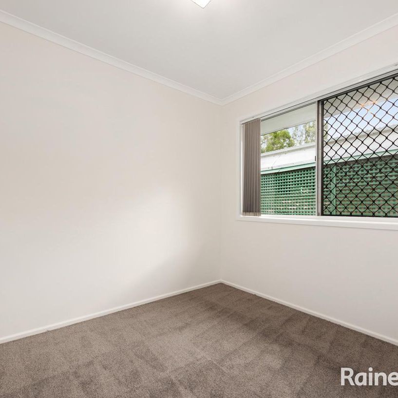 2/39 Salisbury Street, Indooroopilly, QLD 4068 - Photo 1