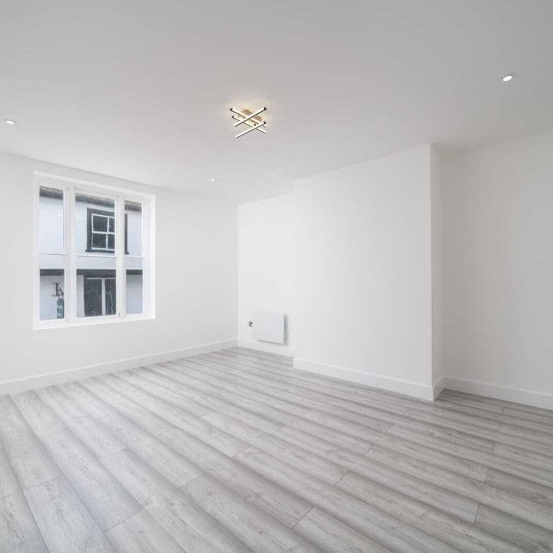 Bank Street - Photo 1