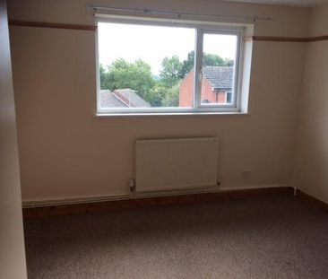 3 bedroom end of terrace house to rent - Photo 4