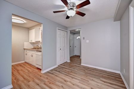 For Lease - 22 Berwick Place, Kitchener, Ontario - Photo 3