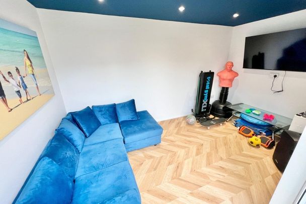 Coniston Close - Photo 1