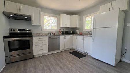 For Lease - 688 7th Line, Oro-Medonte, Ontario - Photo 3