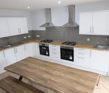 1 bedroom in a house share to rent - Photo 4