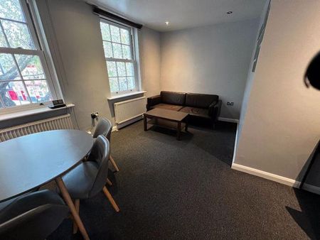 3 bedroom property to rent - Photo 3