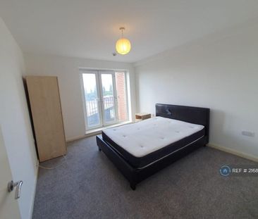 2 bedroom flat to rent - Photo 4