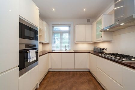 Manbey Park Road - Photo 3