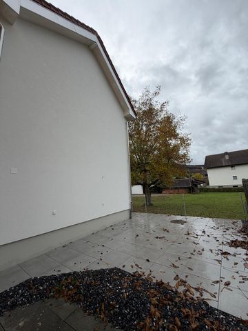 Wohnung mit 2,5 Zimmern renoviert in Haute-Sorne - Photo 5