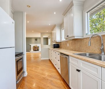 For Lease - 1006 Elgin Street Unit# Main Flr, Newmarket, Ontario - Photo 4