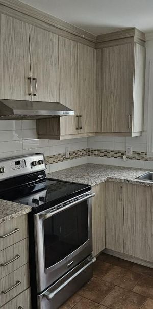 MAISON À LOUER - DISPONIBLE MAINTENANT - Photo 1