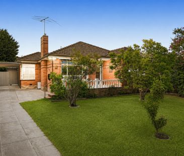 Modern & Convenient Living in Prime Chadstone Location � (Gas, Wate... - Photo 3