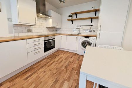 Somerset Road, Southsea - Photo 3