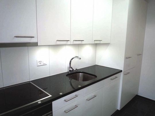 Moderne 3.5-ZW à 66 m² im 2. OG - Photo 1