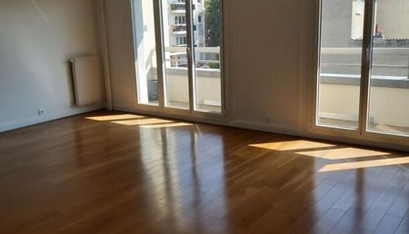Appartement 4 pièces 83m2 REIMS 900 euros - Photo 4