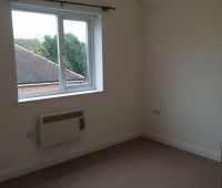 1 bed Apartment - To Let - Photo 4