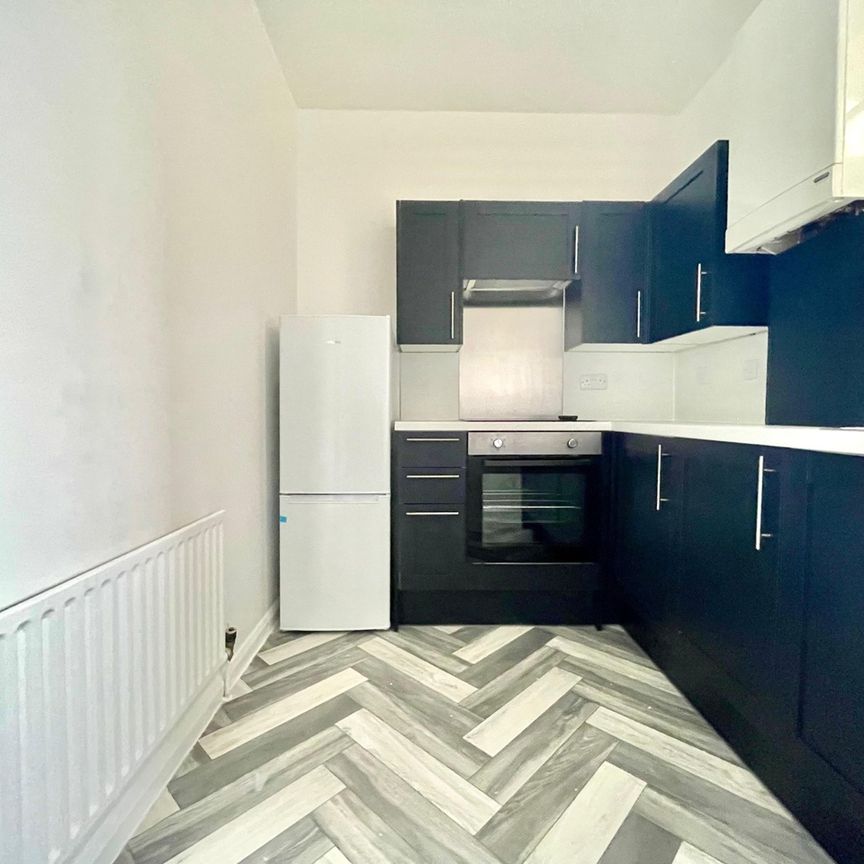 2 Bed Flat, Royal College Street, NW1 - Photo 1