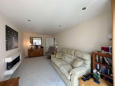 Fairview Drive, Hythe, Southampton, SO45 - Photo 5