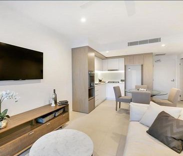 2103/123 Cavendish Road, 4151, Coorparoo Qld - Photo 3