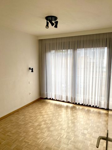 APPARTEMENT TE HUUR IN CENTRUM KORTRIJK - Foto 3