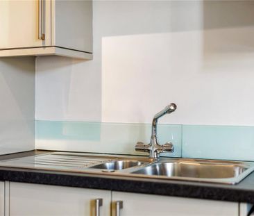 1 bedroom apartment to rent - Photo 6