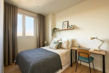 Calle de Perdiguera, Alcobendas, Community of Madrid 28108 - Photo 4