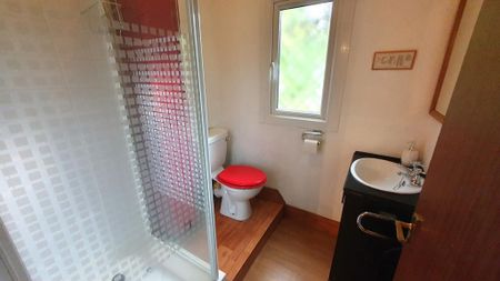 Detached house to rent - Photo 3