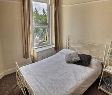 6 bedroom house to rent - Photo 4