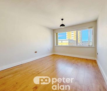 Falcon Drive, Cardiff Bay, Cardiff, CF10 - Photo 4