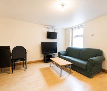 5 bedroom house to rent - Photo 2