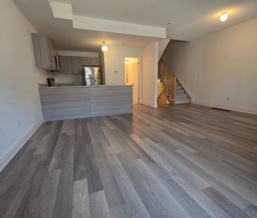 For Lease - 2571 Ladyfern Crossing Unit# 27, Pickering, Ontario - Photo 3