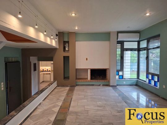 Μεζονέτα, προς ενοικίαση - 193 τ.μ. - Photo 1