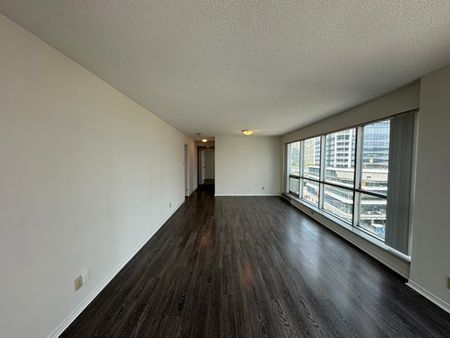 For Lease - 10 Yonge Street Unit# 1011, Toronto, Ontario - Photo 3