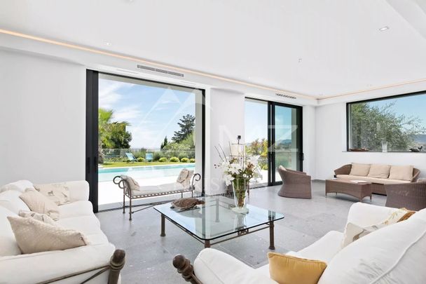 Proche Cannes - Villa contempraine neuve - Photo 1
