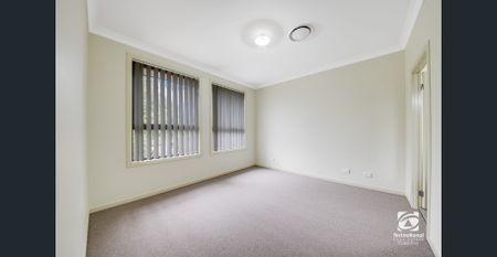 4 Bedroom Beauty + Separate Media Room - Photo 5